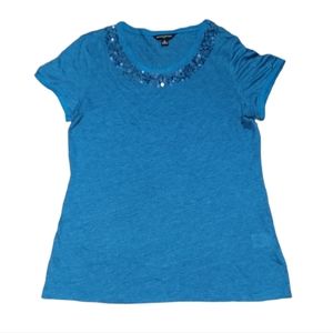 Banana Republic women's shirt.        T32